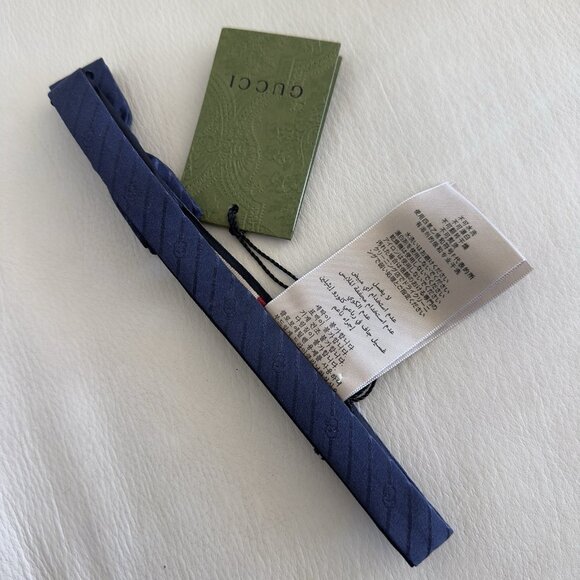 NWT GUCCI Bowtie Bow Tie Blue GG Silk 100% Authentic - Picture 9 of 10